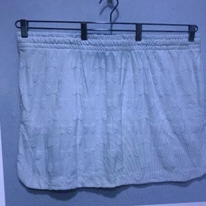 Chic White Mini Skirt